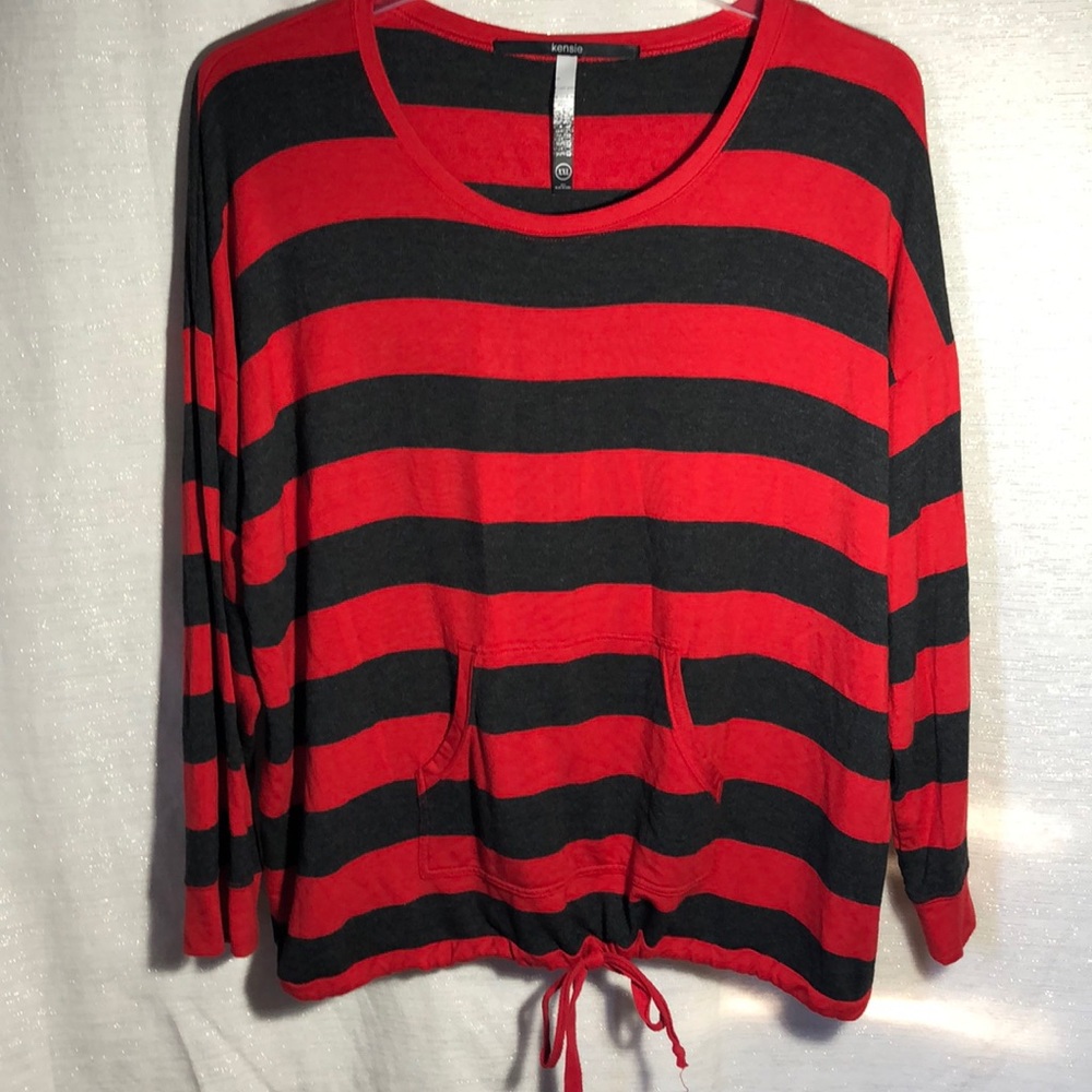 Kensie Red knit Top